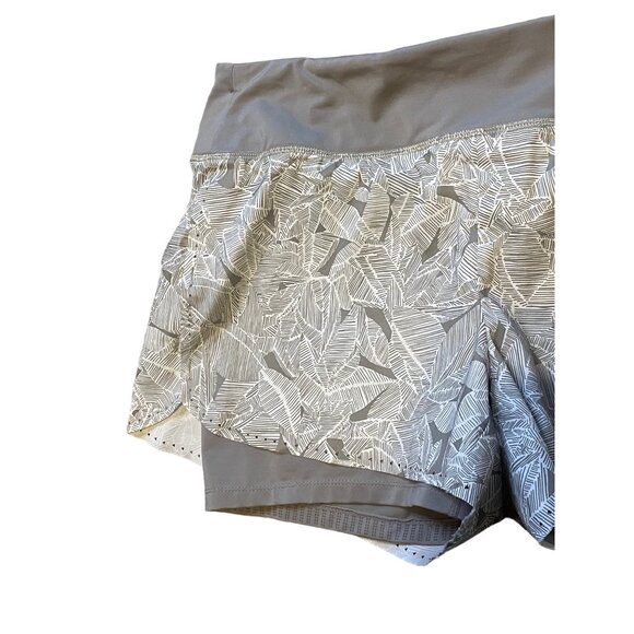 Athleta Laser Run 2-in-1 Short Palm Print Size L - Picture 3 of 7